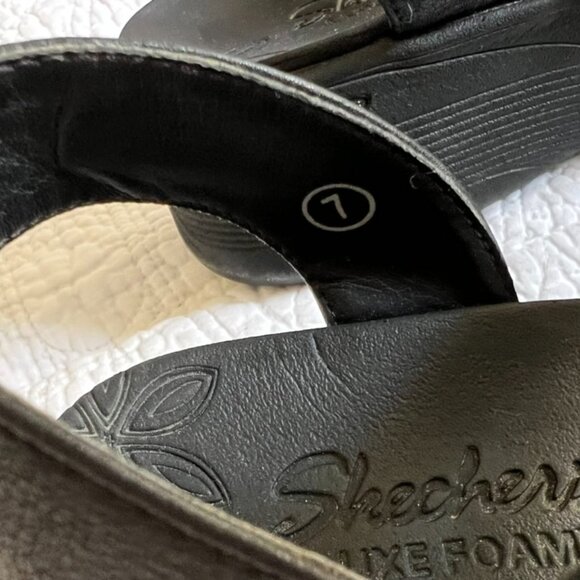 Skechers Black Canvas Strappy Sandal  Sz 7 Lightweight - Picture 4 of 5